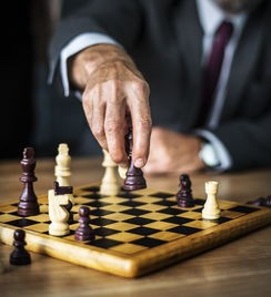 (开心自走棋下载)开心自走棋散失觉醒攻略详解，多元化策略解析与常见问题解答